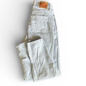 Levis - Women Curdoroy High Waisted Mom Jean - Sz 28  Pale Blue
